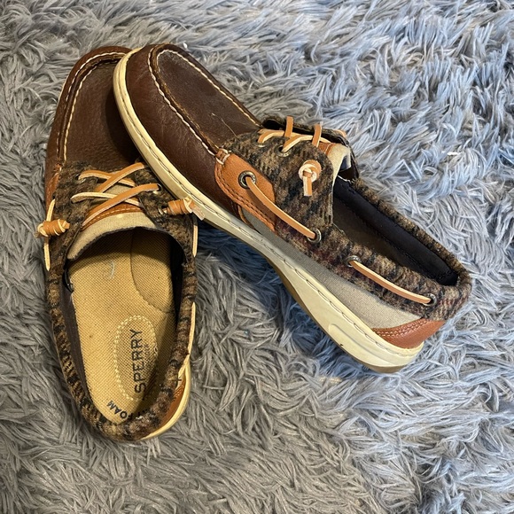 Sperry’s Slip On Shoes - Picture 3 of 3